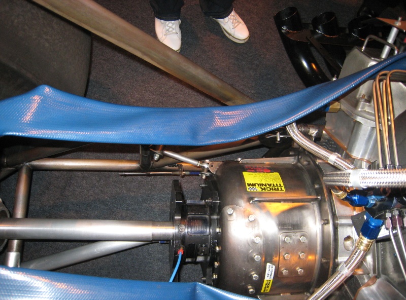 Top fuel drivetrain