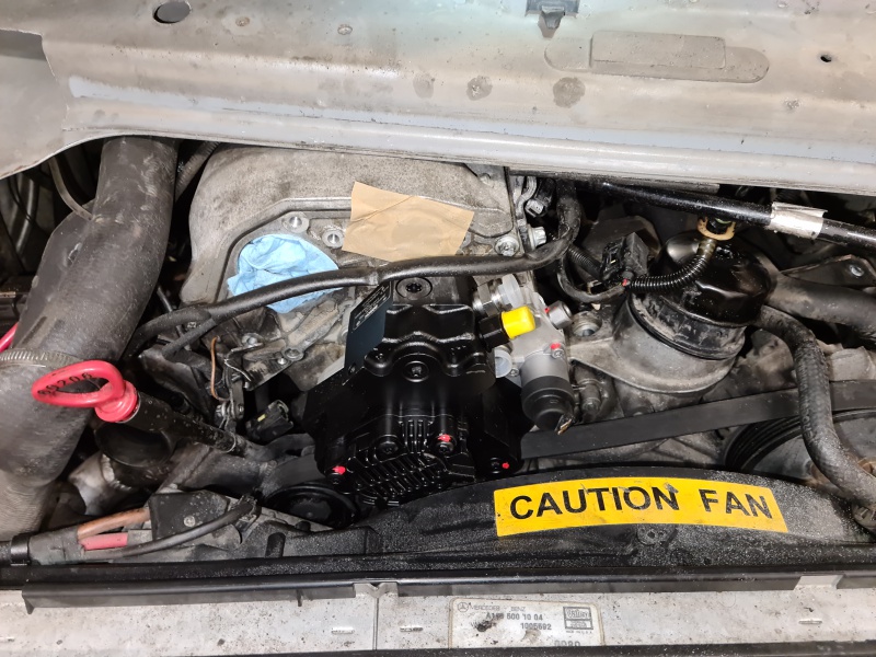 CP3L110 pump off OM628 V8 engine test fit
